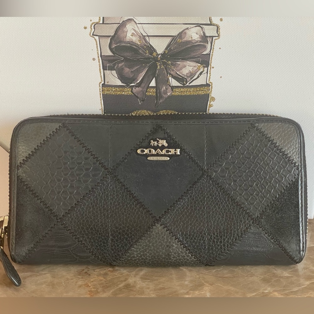 Coach Wallet (GUC) Black - Picture 1 of 8